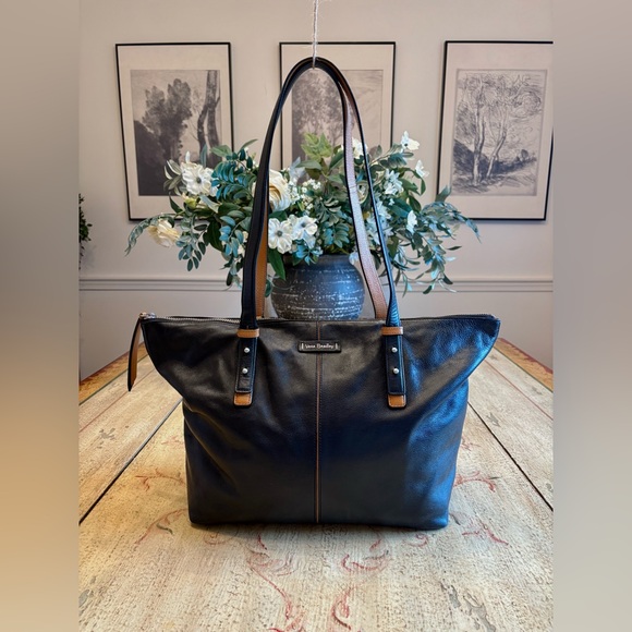 Vera Bradley Leather Gallatin Bag 👜 - Picture 2 of 8